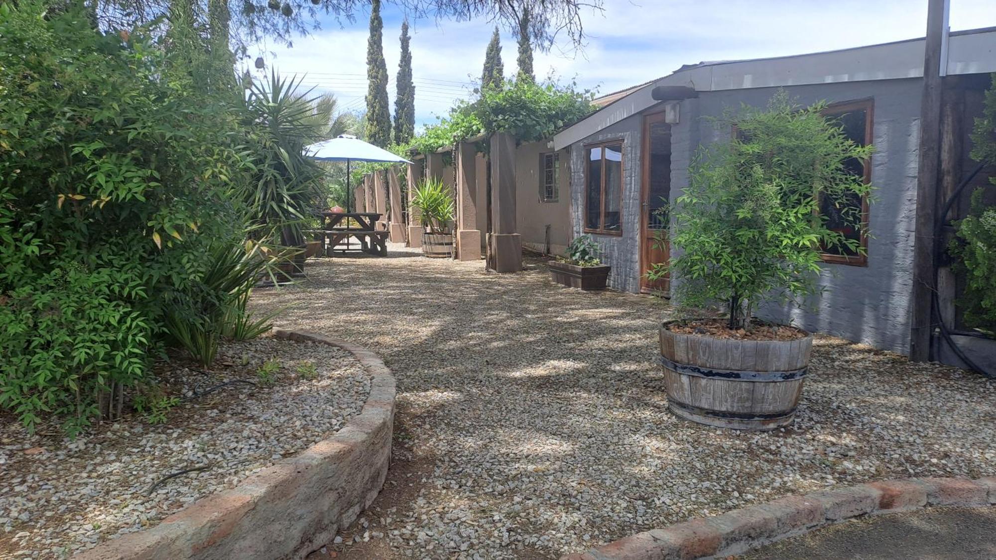 African Dawn B&B Calvinia Екстериор снимка